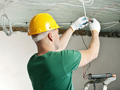 Prizma FM Zrt.: Műszaki üzemeltetés, létesítménygazdálkodás, létesítményfenntartás, hatósági felülvizsgálat a Prizma Csoporttól. Munkatársaink az ország minden pontján partnereink rendelkezésére állnak-rendszeresen karbantartott berendezések, minőség, hatékonyság és  gazdaságosság!