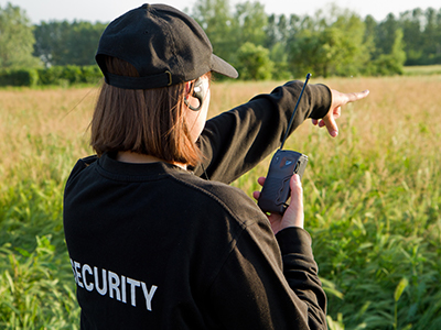 A Prizma Csoport őrzés-védelem tevékenységének alapjának legfontosabb erőforrását alkalmazottai képezik. A Prizma FM Zrt. biztonságtechnikai szolgáltatásai keretében vállalja vagyonvédelmi riasztórendszerek, kamerarendszerek, tűzvédelmi rendszerek, beléptetőrendszerek, rendezvények tervezését, kivitelezését, üzemeltetését, karbantartását és korszerűsítését.