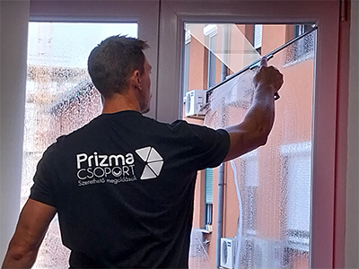 Prizma FM Zrt.: Irodaháztakarítás, Kórháztakarítás, Járműtakarítás, Ipari takarítás, Intézménytakarítás a Prizma Csoporttól! 20 éves szakmai tapasztalat irodaházak, kórházak, gyárak, ipari létesítmények, tömegközlekedési eszközök takarítási feladatainak ellátásában, a legmodernebb módszereket alkalmazva. Akciócsoportunk 24 órában áll rendelkezésére!